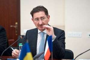 Consiliul Concurenţei analizează creşterile preţurilor la carburanţi